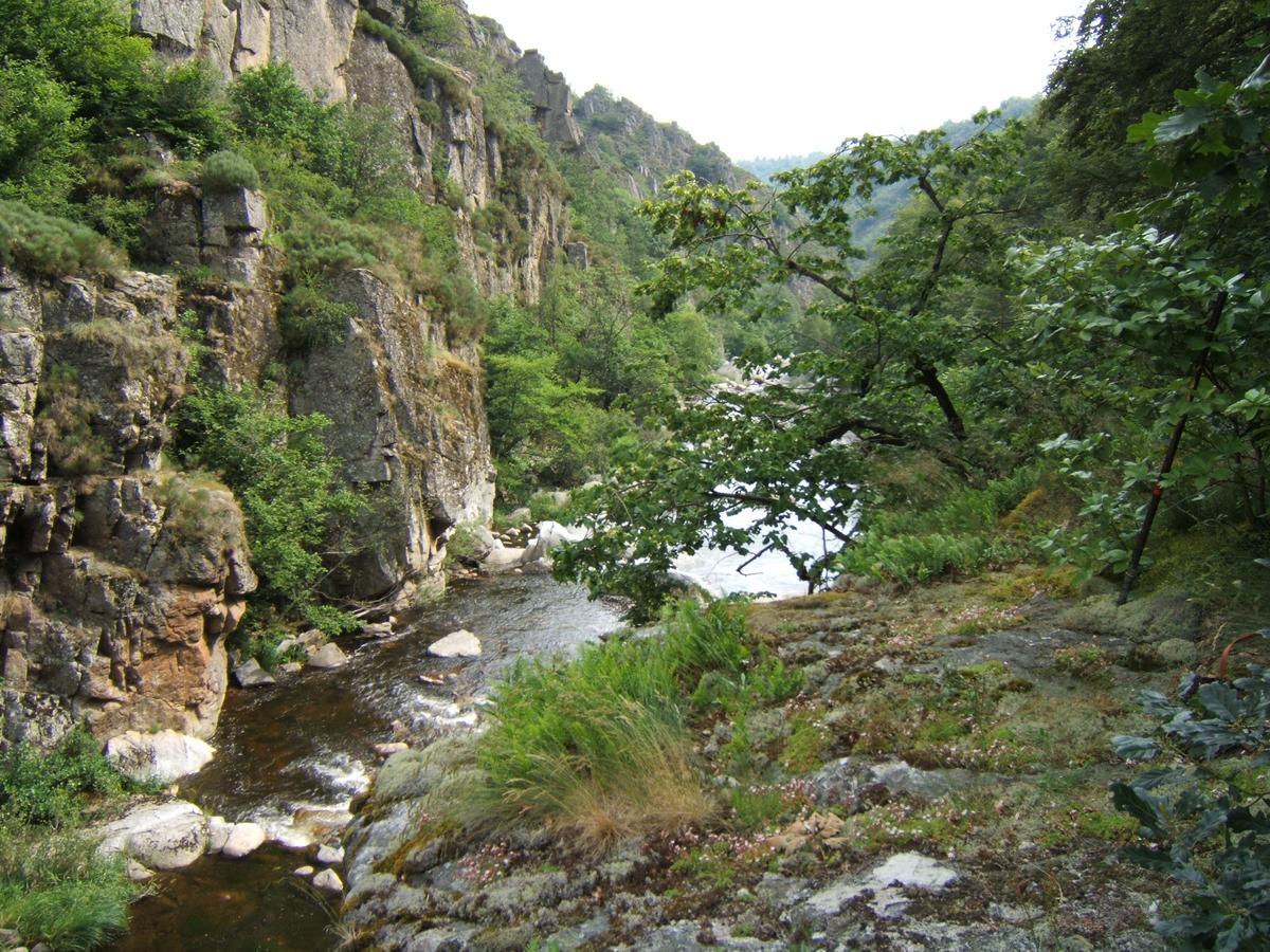 Le Grand Val Panzió Lavastrie Kültér fotó